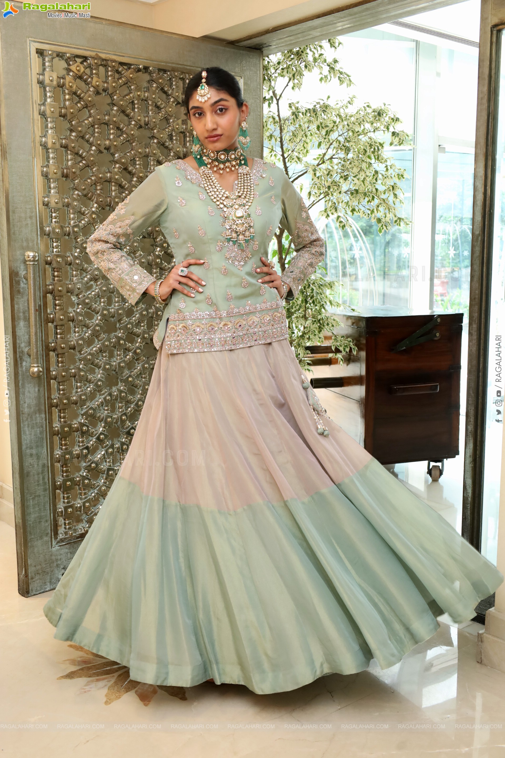 Aashrita Hotri Poses with Designer Jewellery, HD Gallery