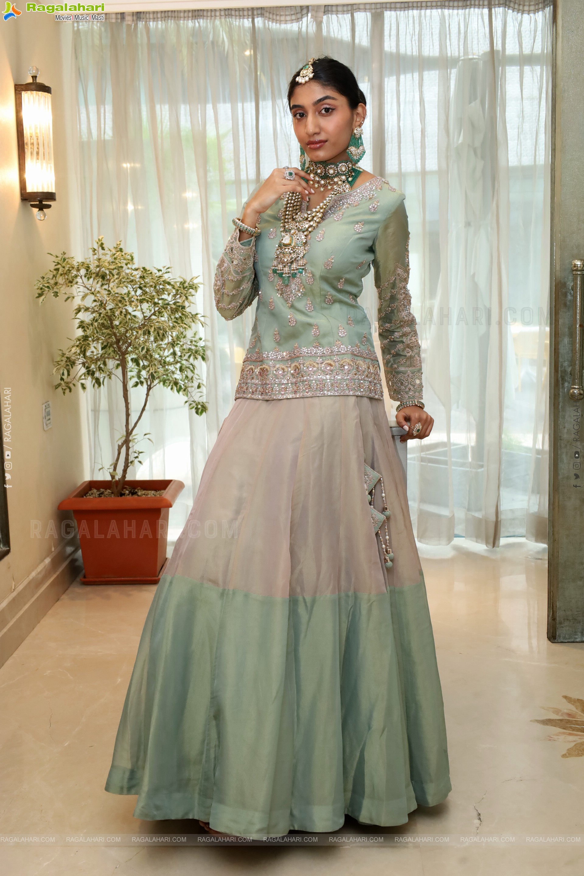 Aashrita Hotri Poses with Designer Jewellery, HD Gallery