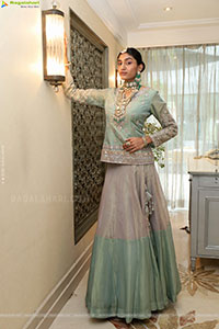 Aashrita Hotri Poses with Designer Jewellery, HD Gallery