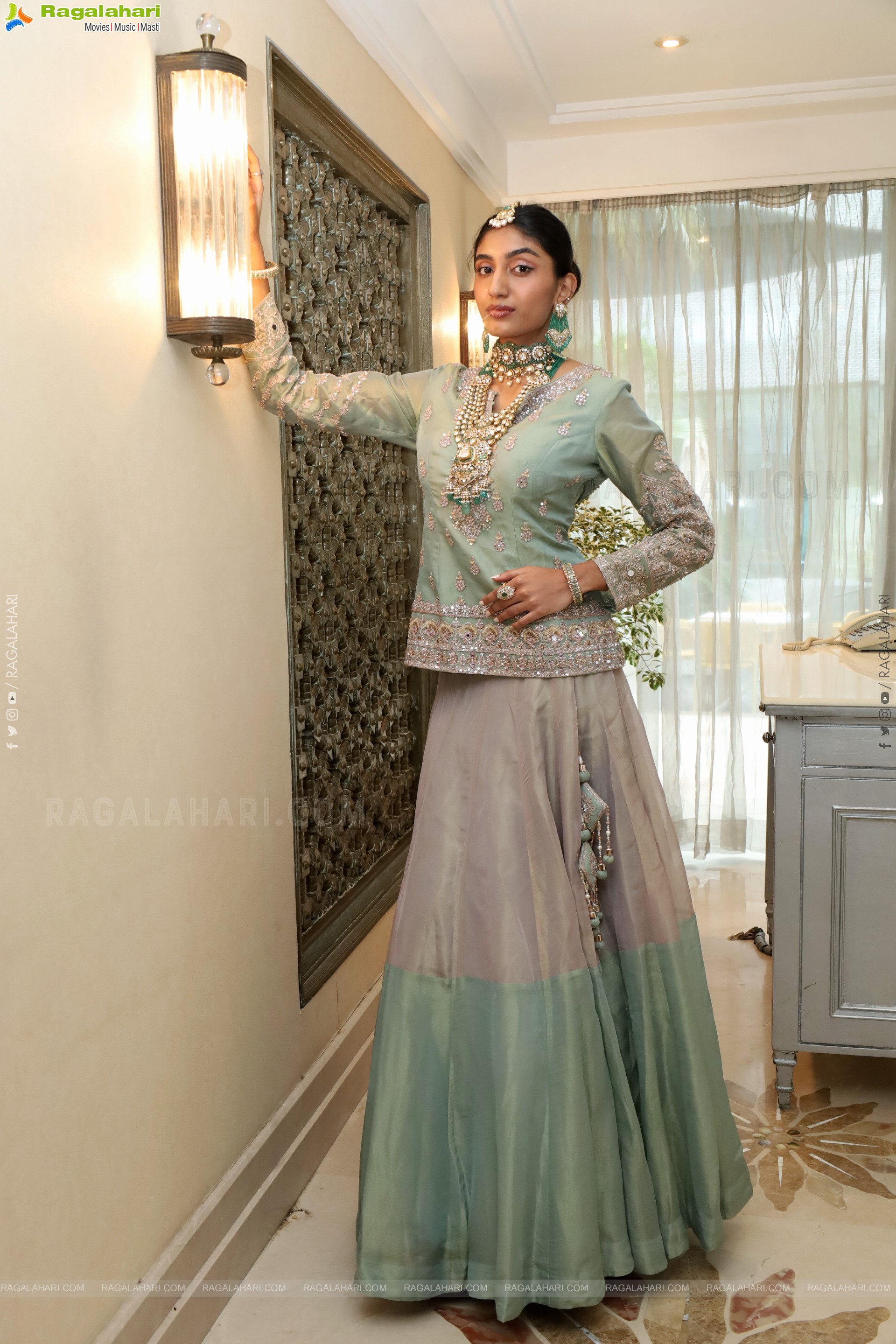 Aashrita Hotri Poses with Designer Jewellery, HD Gallery