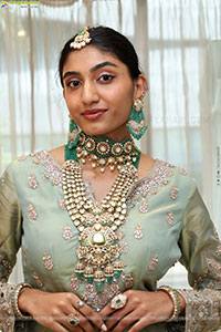 Aashrita Hotri Poses with Designer Jewellery, HD Gallery