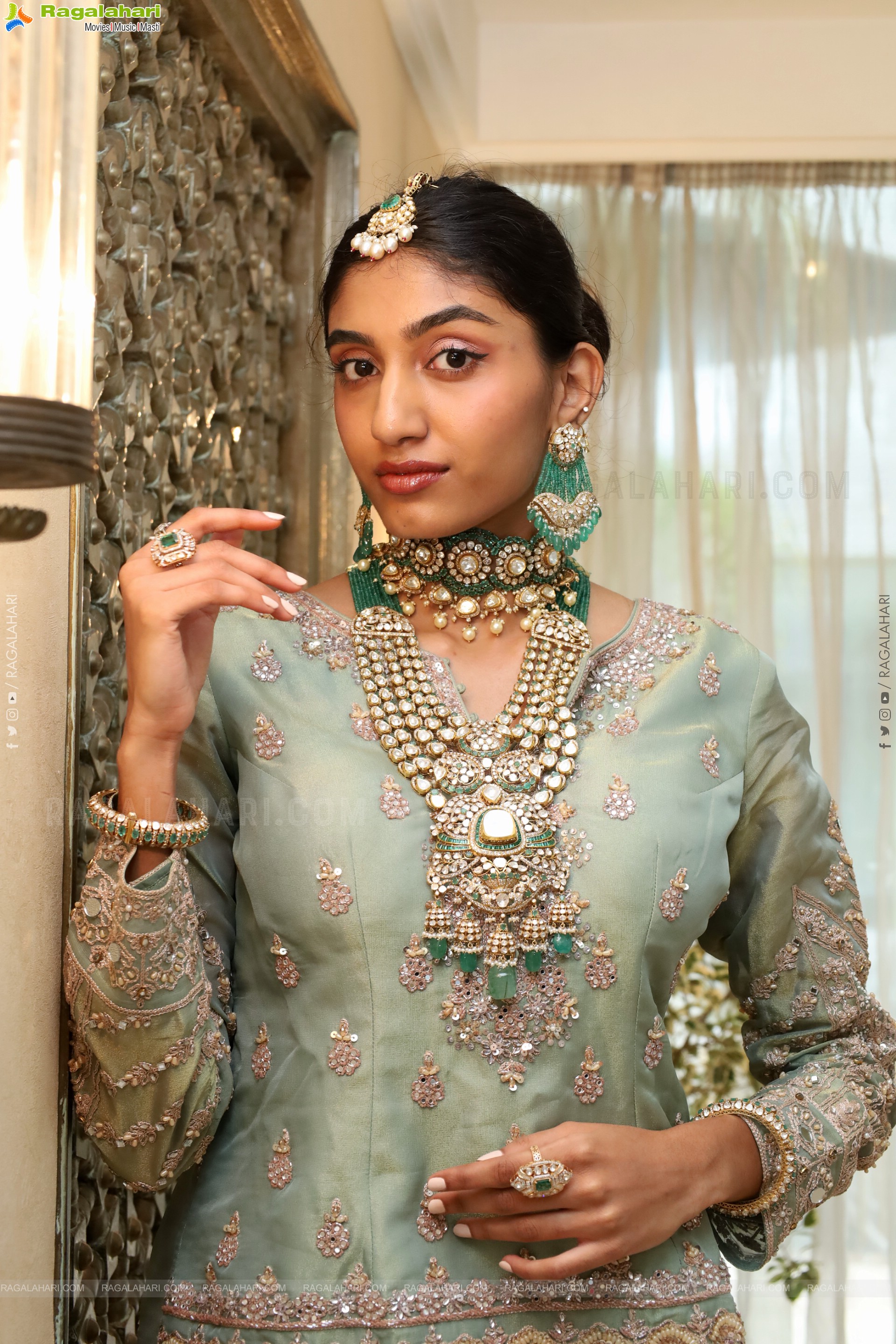 Aashrita Hotri Poses with Designer Jewellery, HD Gallery