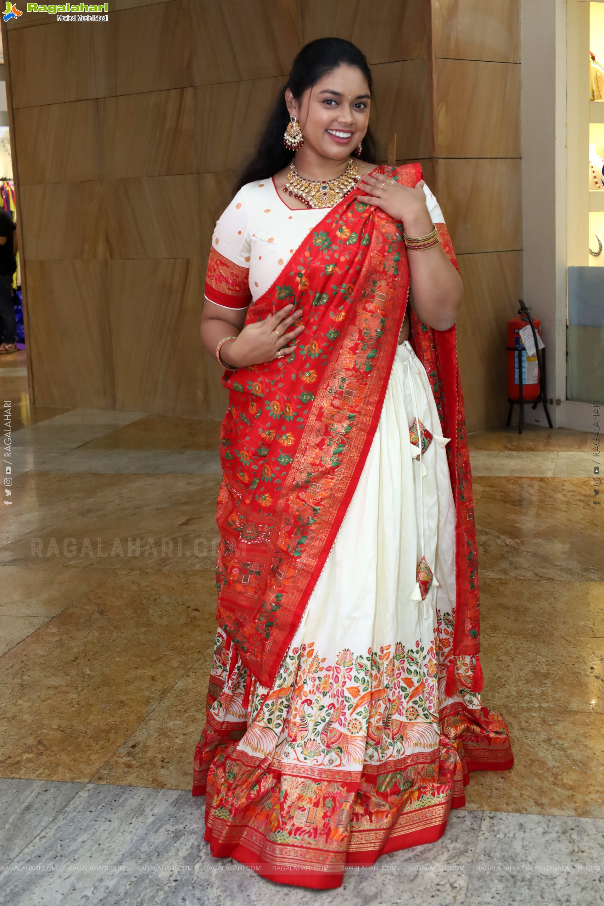 Aishwarya Rao at Hi Life Exhibition Launch, HD Gallery