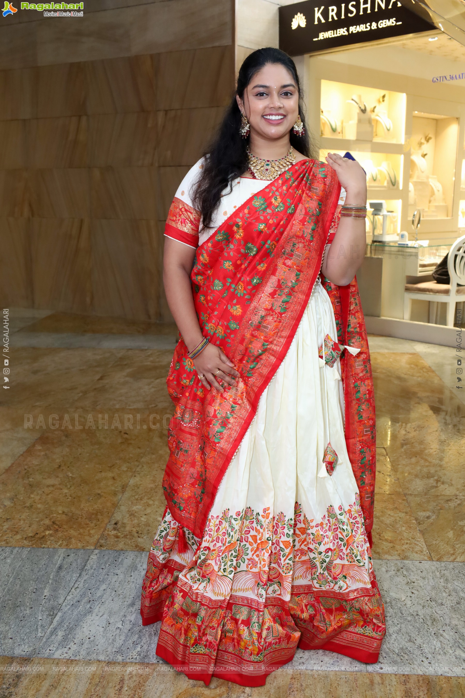 Aishwarya Rao at Hi Life Exhibition Launch, HD Gallery