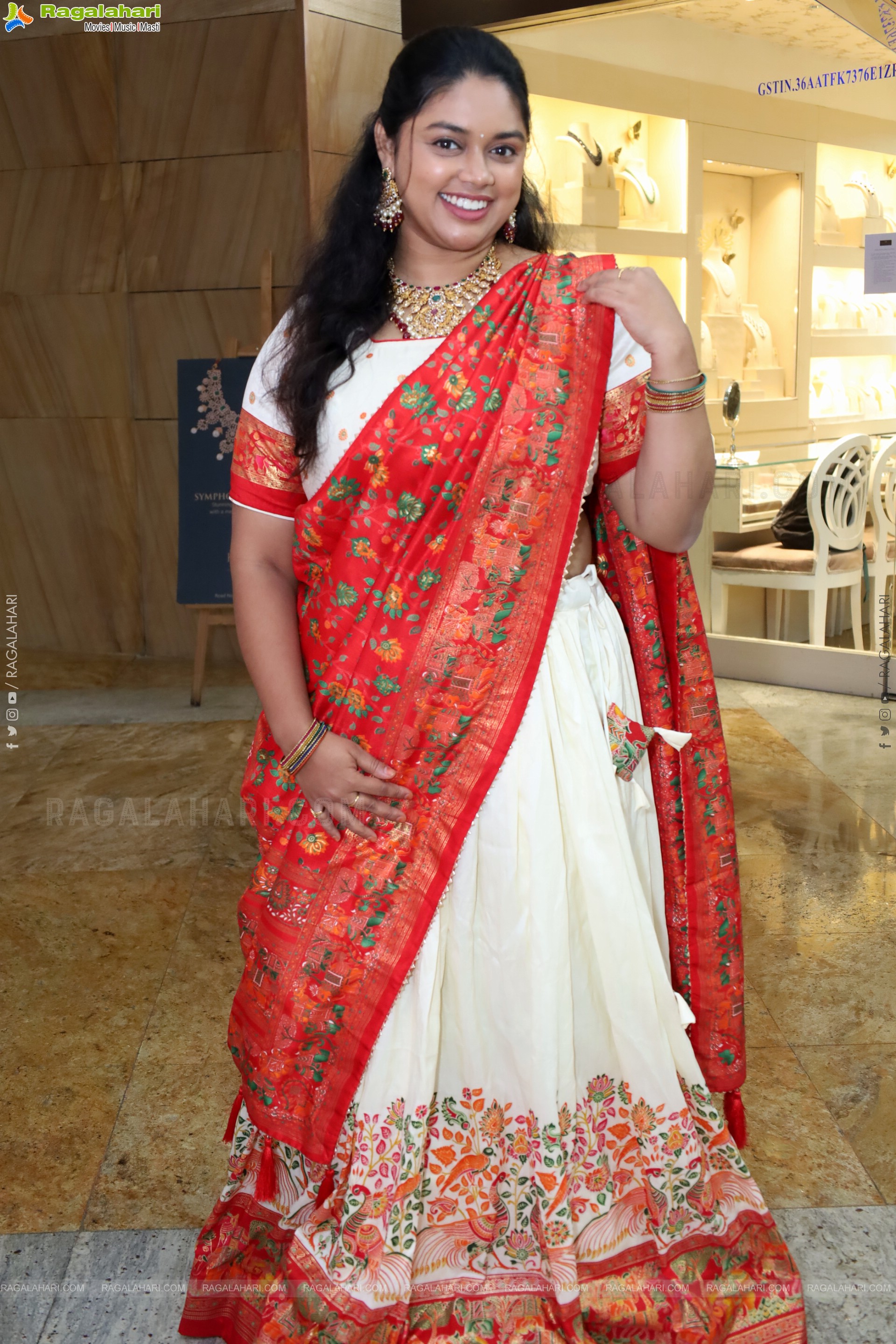 Aishwarya Rao at Hi Life Exhibition Launch, HD Gallery