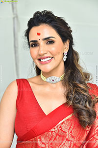 Akshara Gowda at Hailesso Movie Launch, HD Gallery