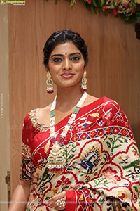 Ayesha Latest Photoshoot Stills, HD Gallery