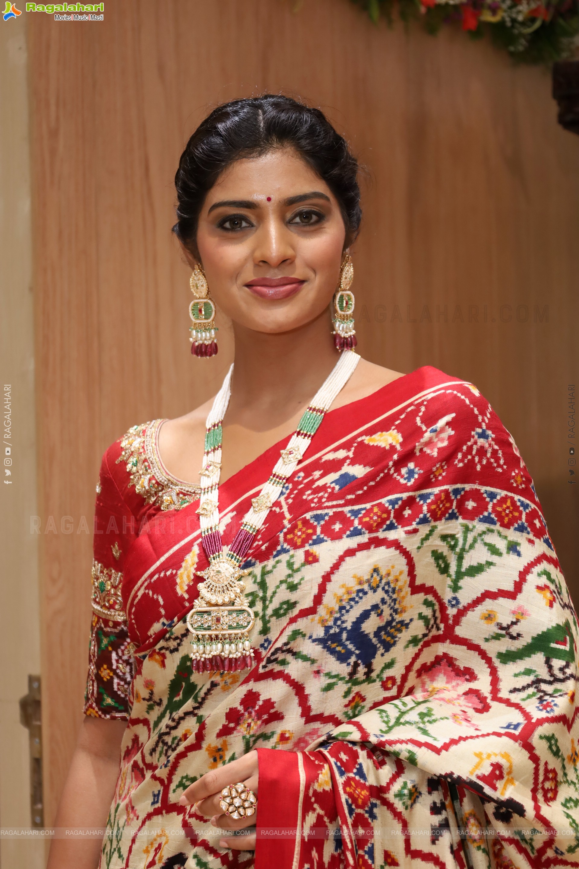 Ayesha Latest Photoshoot Stills, HD Gallery