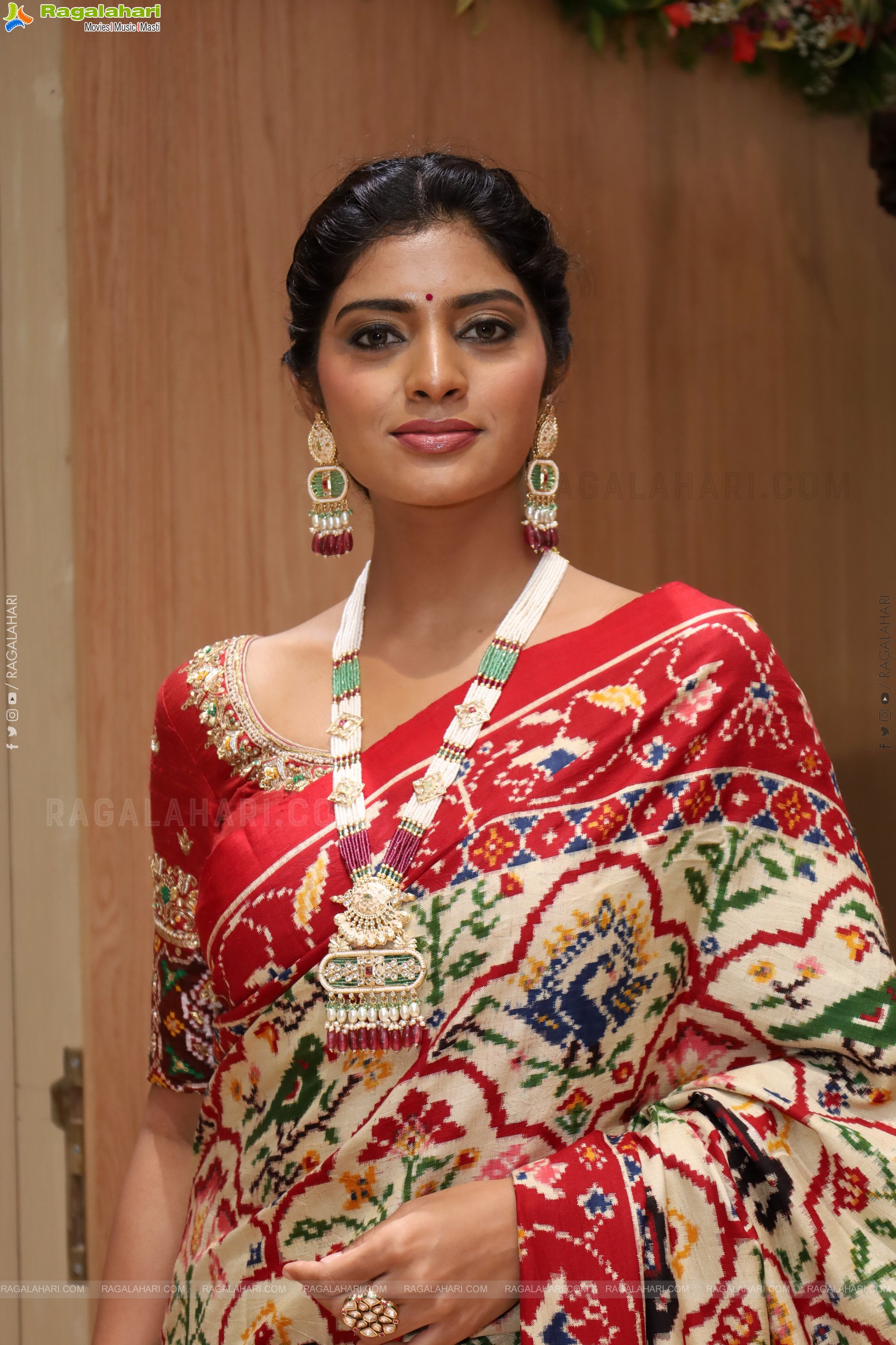 Ayesha Latest Photoshoot Stills, HD Gallery
