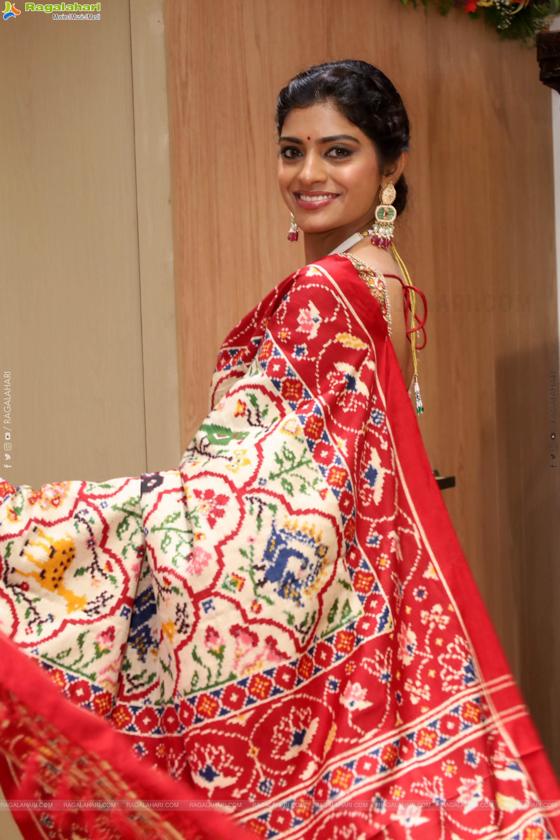 Ayesha Latest Photoshoot Stills, HD Gallery