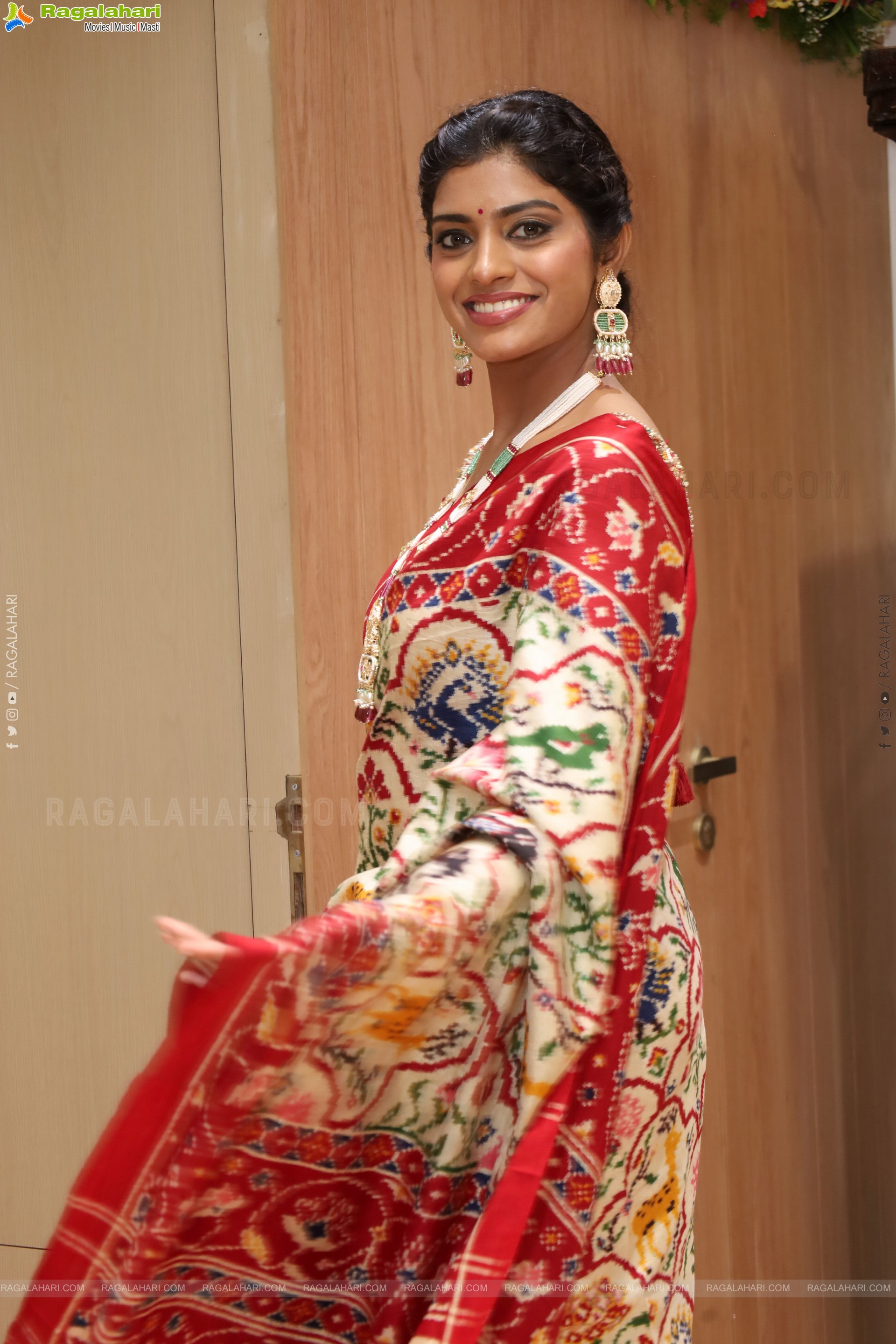 Ayesha Latest Photoshoot Stills, HD Gallery