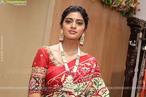 Ayesha Latest Photoshoot Stills, HD Gallery