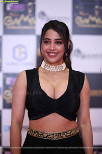 Daksha Nagarkar at Gama Awards 2025, HD Gallery