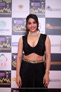 Daksha Nagarkar at Gama Awards 2025, HD Gallery