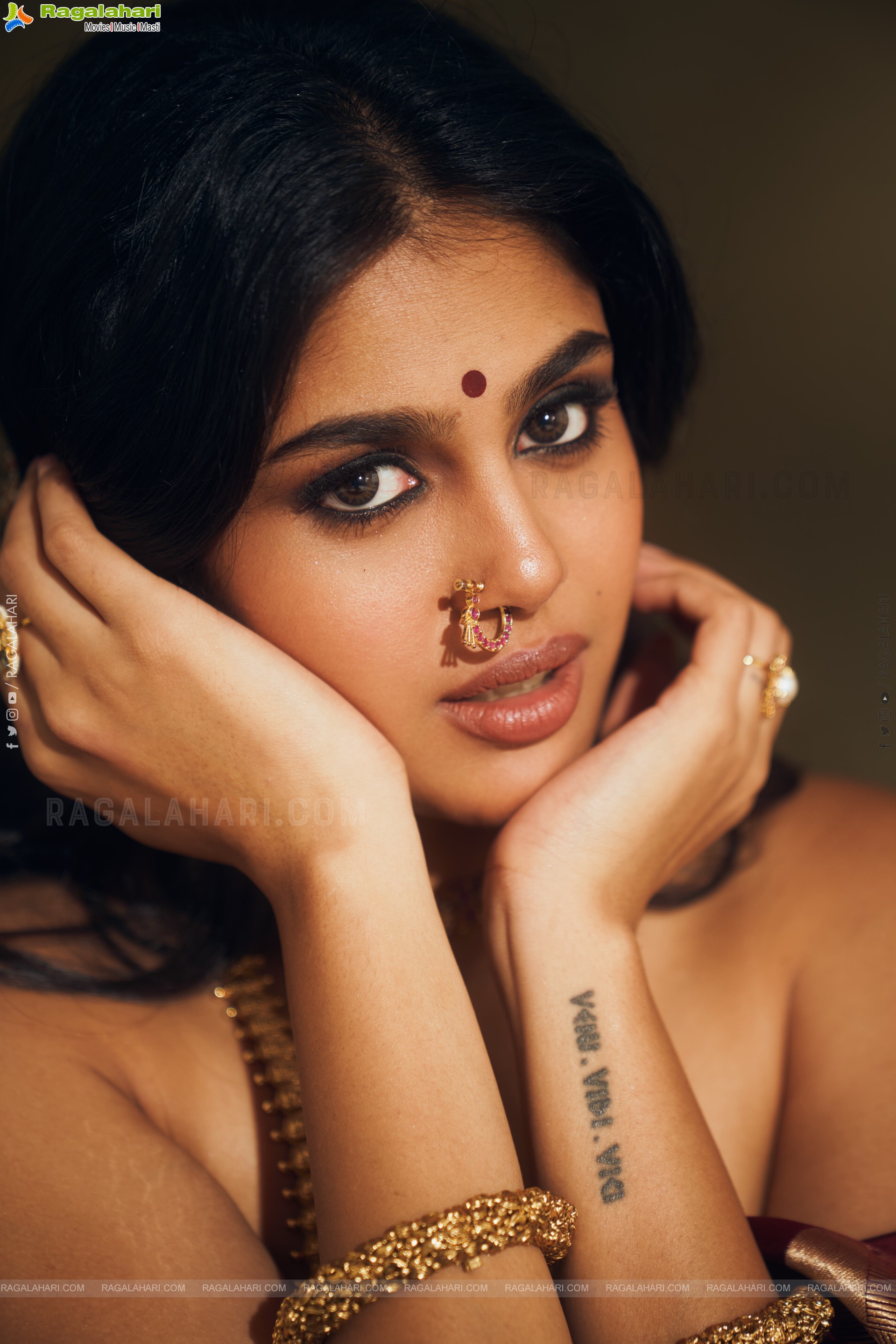 Faria Abdullah Glamorous Photoshoot Stills, HD Gallery