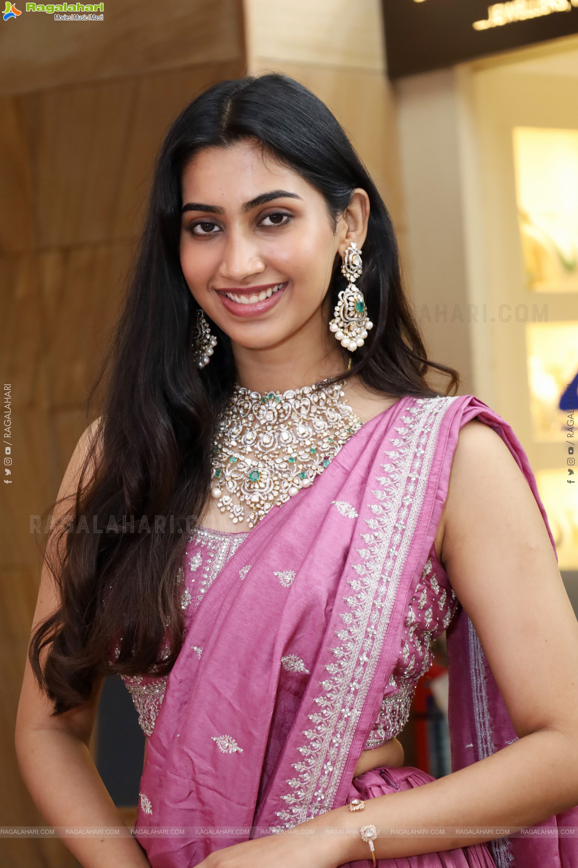 Gomathy Reddy at Hi Life Fashion Special Exhibition, HD Gallery