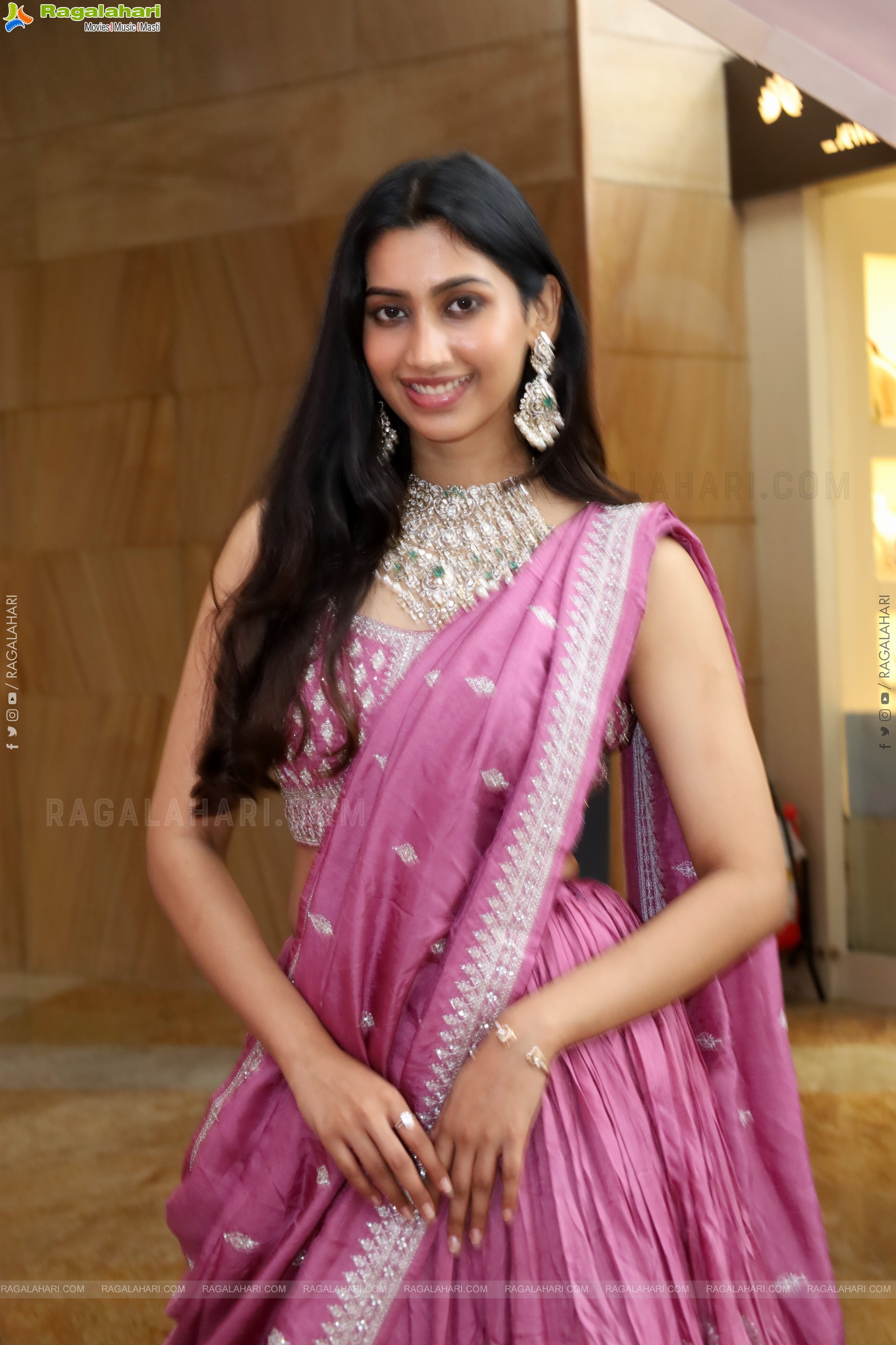 Gomathy Reddy at Hi Life Fashion Special Exhibition, HD Gallery
