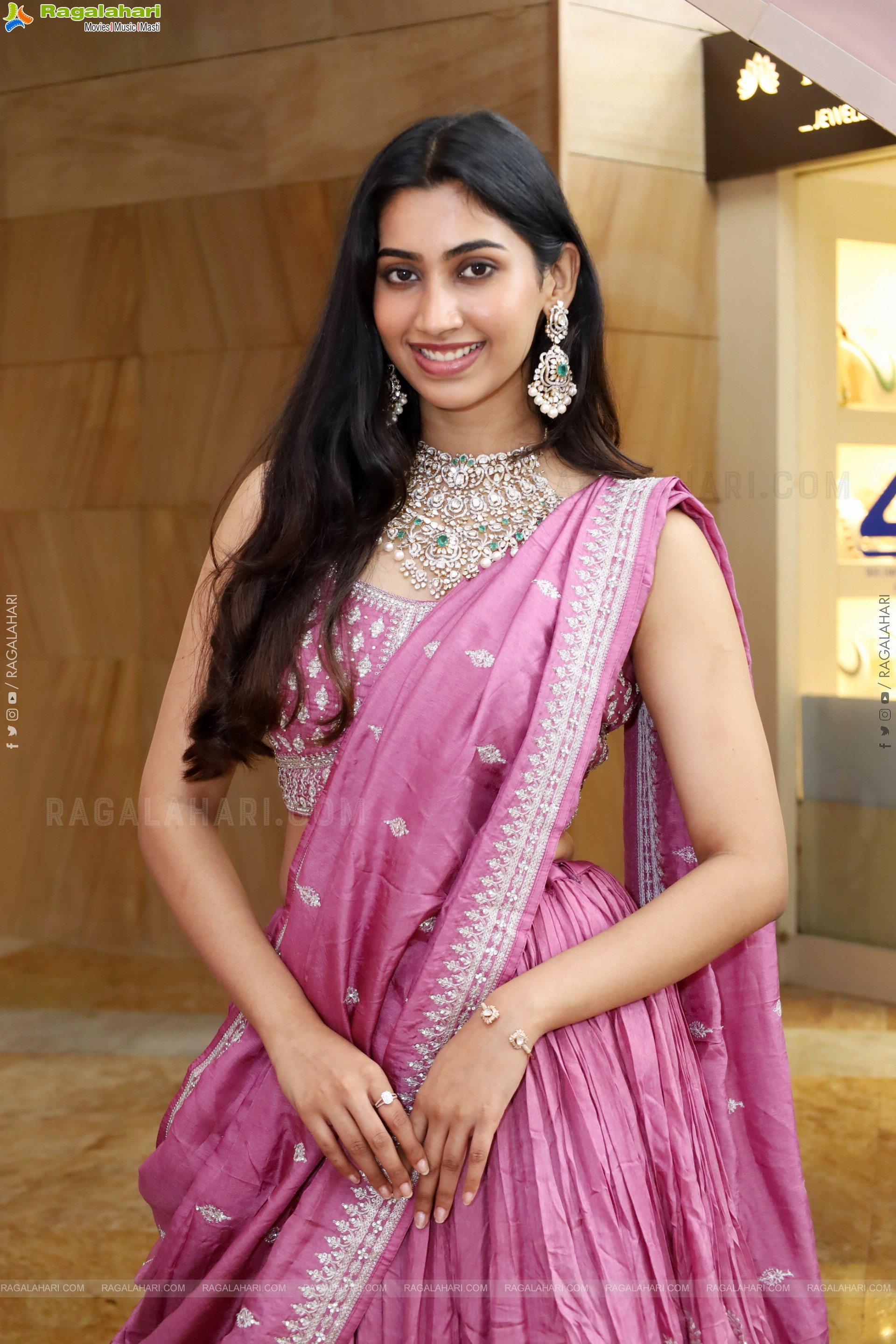 Gomathy Reddy at Hi Life Fashion Special Exhibition, HD Gallery