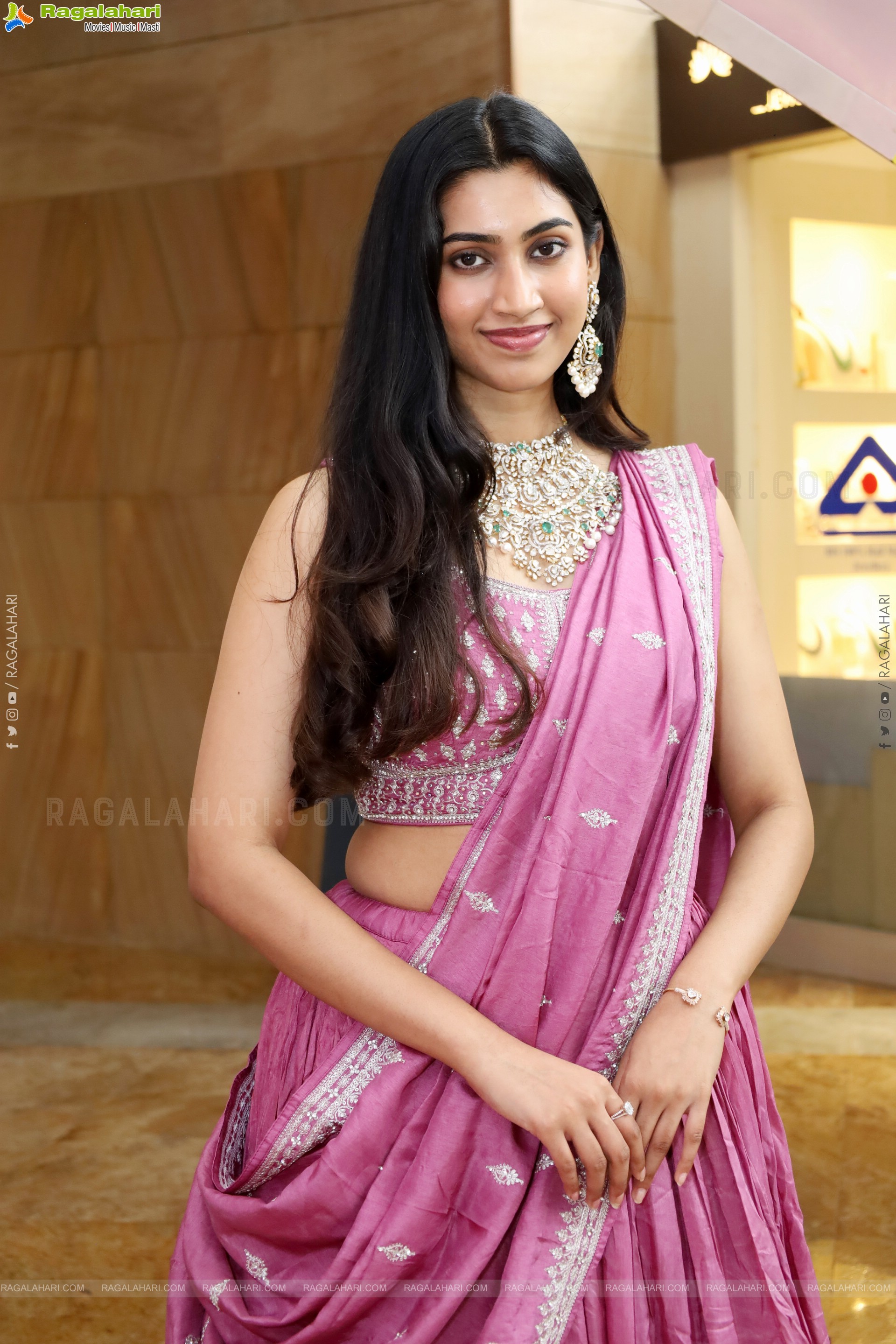 Gomathy Reddy at Hi Life Fashion Special Exhibition, HD Gallery
