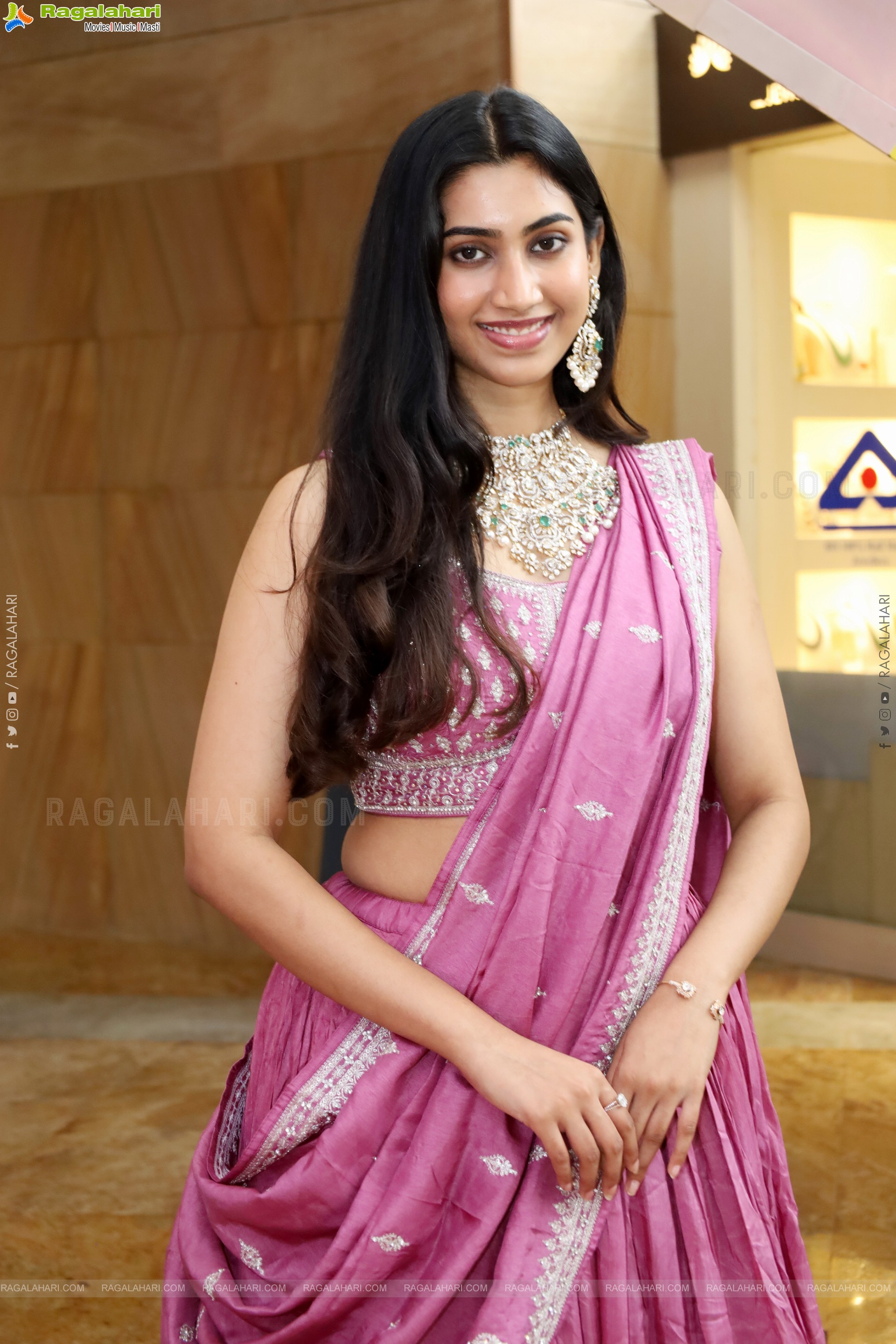 Gomathy Reddy at Hi Life Fashion Special Exhibition, HD Gallery
