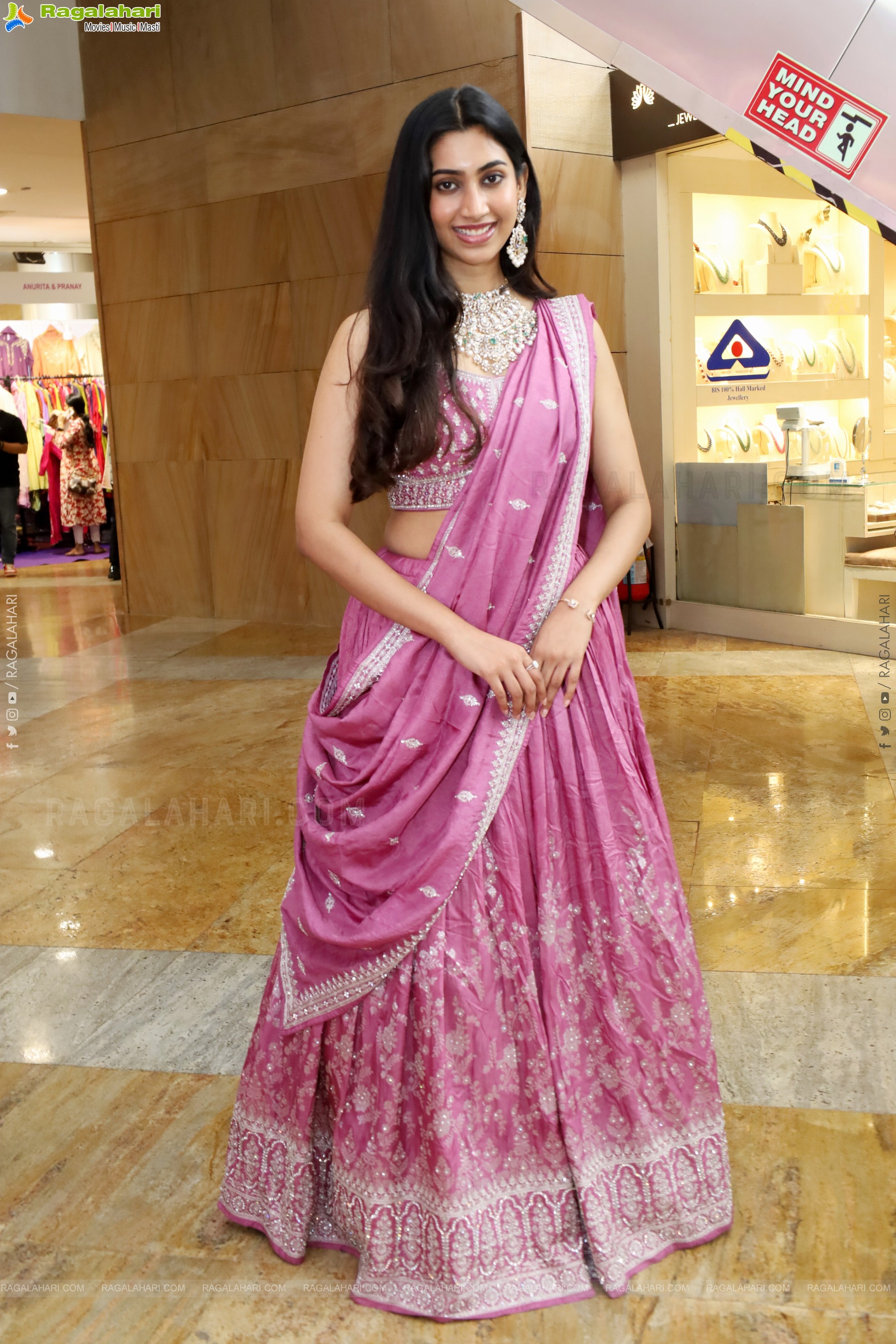 Gomathy Reddy at Hi Life Fashion Special Exhibition, HD Gallery
