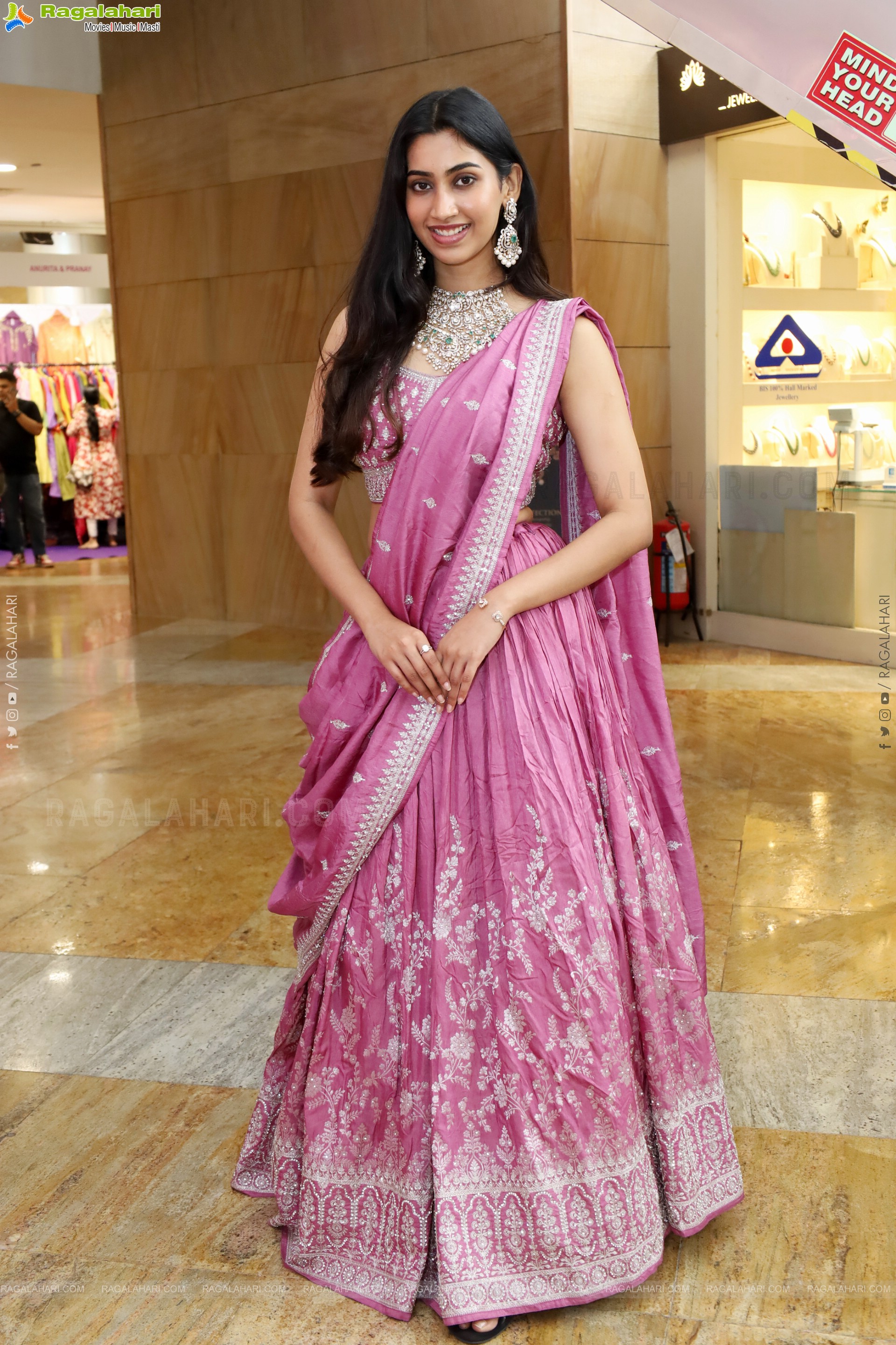 Gomathy Reddy at Hi Life Fashion Special Exhibition, HD Gallery