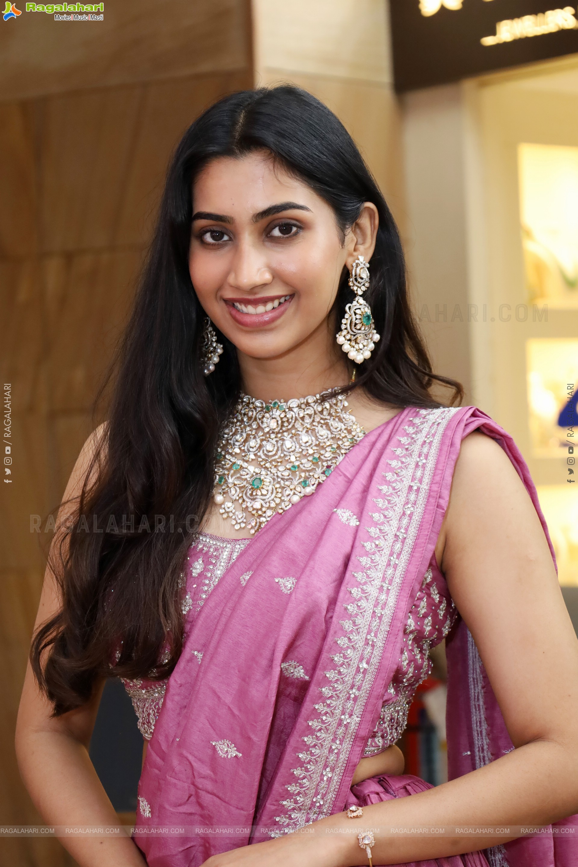 Gomathy Reddy at Hi Life Fashion Special Exhibition, HD Gallery