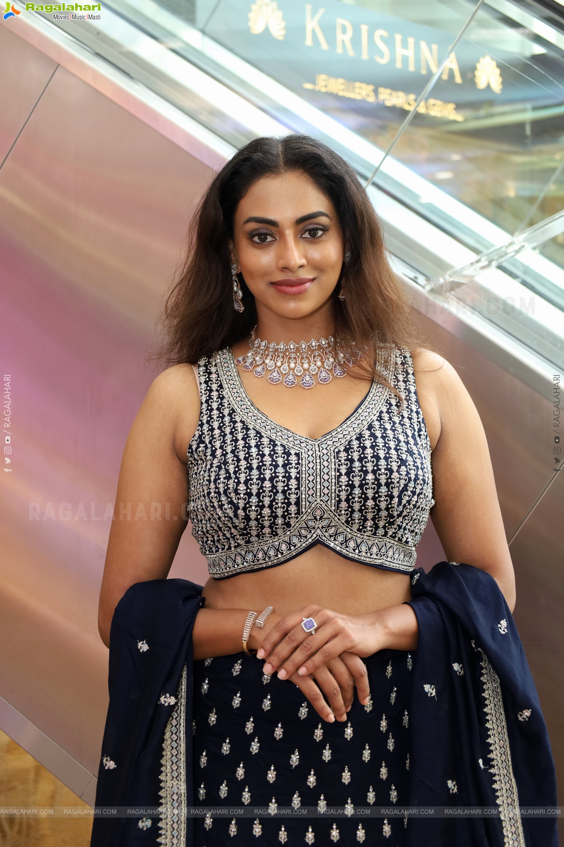 Kamakshi Bhaskarla at Hi Life Exclusive Special Exhibition, HD Gallery