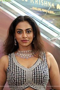 Kamakshi Bhaskarla at Hi Life Exclusive Special Exhibition