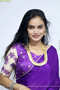 Manu Malleshwari at Hi Life Curtain Raiser Event, HD Gallery