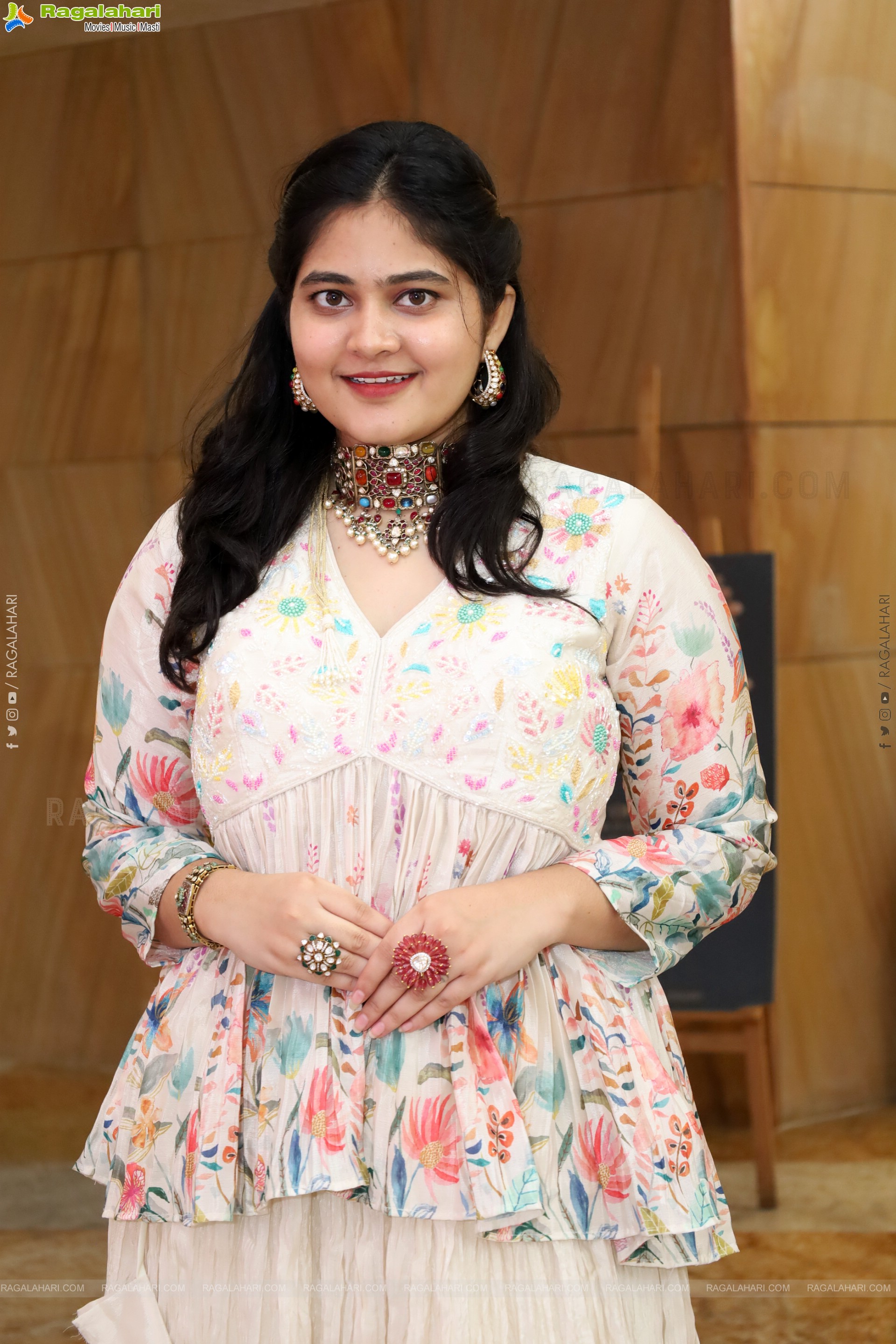 Milky Madhu Latest Stills, HD Photo Gallery