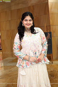 Milky Madhu Latest Stills, HD Photo Gallery