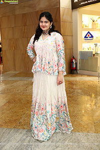 Milky Madhu Latest Stills, HD Photo Gallery