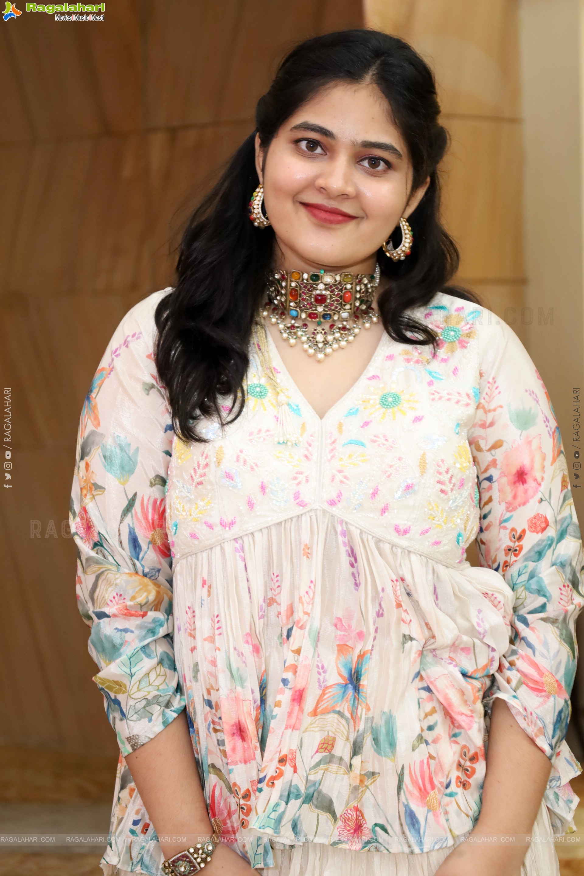 Milky Madhu Latest Stills, HD Photo Gallery