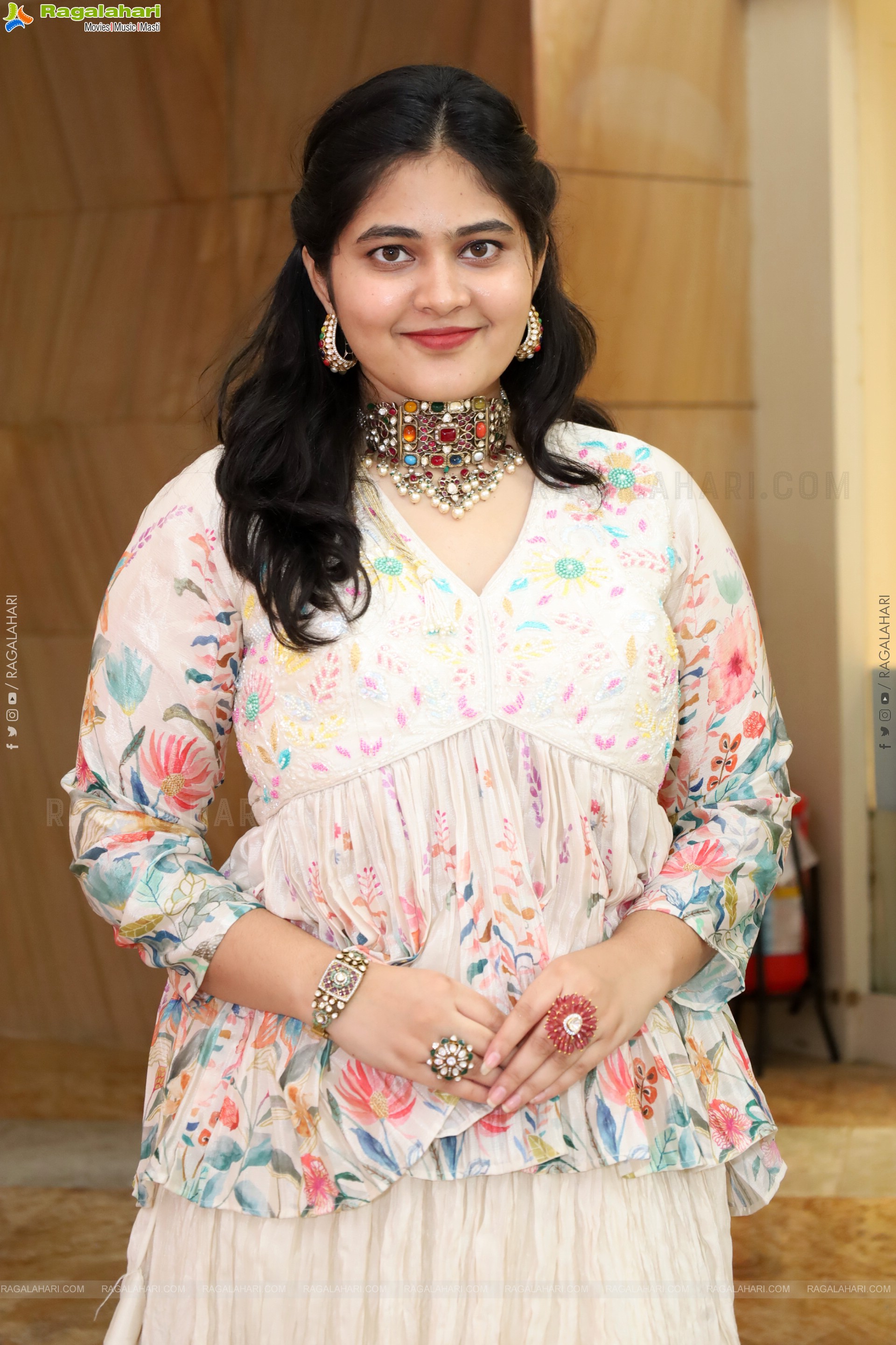 Milky Madhu Latest Stills, HD Photo Gallery