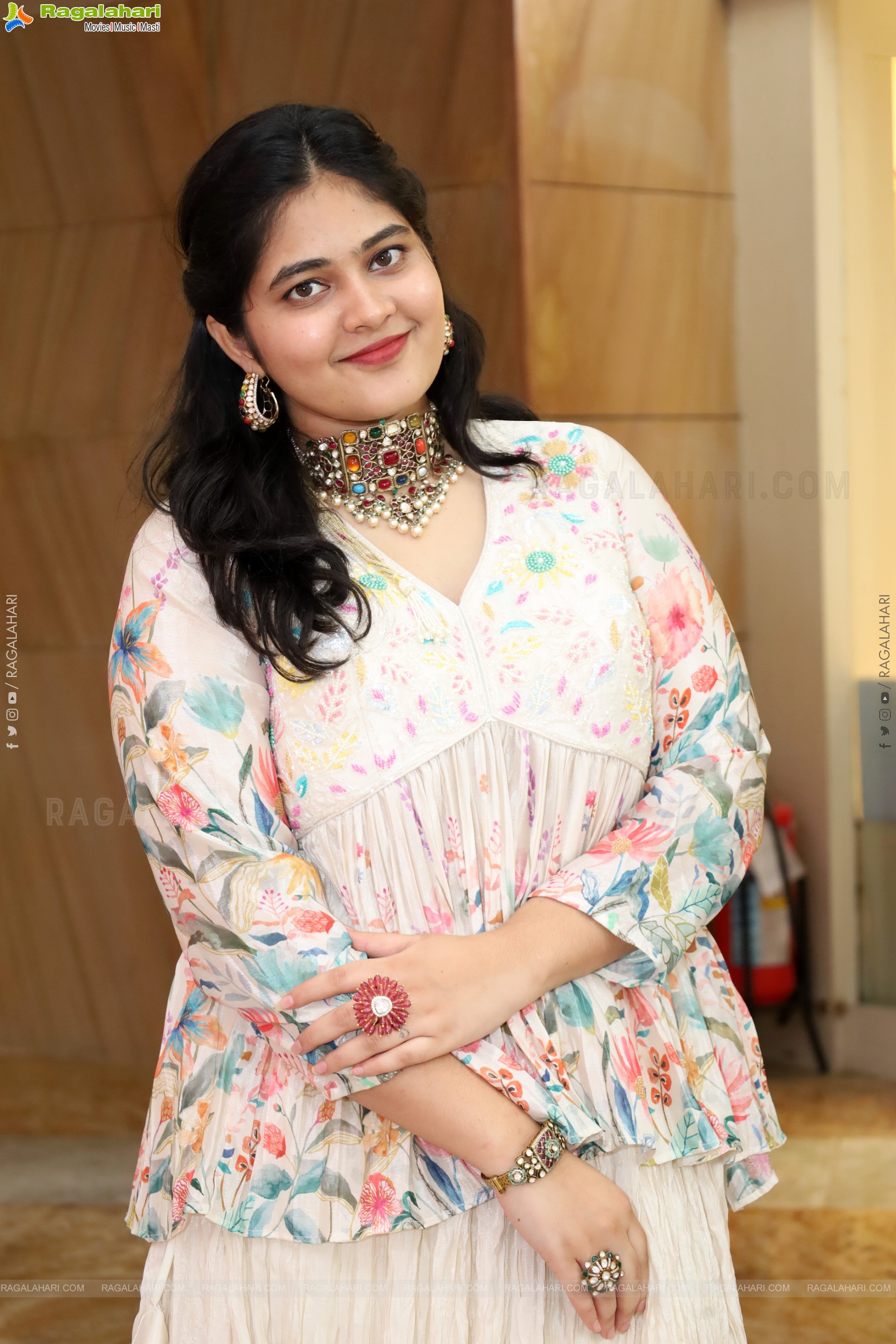 Milky Madhu Latest Stills, HD Photo Gallery