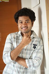Mouli Tanuj at Little Hearts Interview, HD Gallery