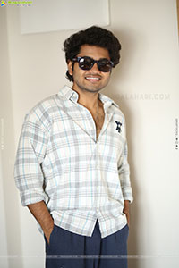 Mouli Tanuj at Little Hearts Interview, HD Gallery