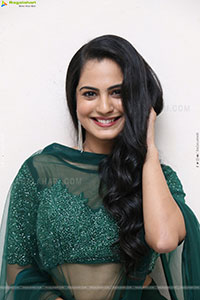 Nilakhi Patra at Beauty Movie Press Meet, HD Gallery