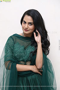 Nilakhi Patra at Beauty Movie Press Meet, HD Gallery