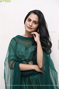 Nilakhi Patra at Beauty Movie Press Meet, HD Gallery