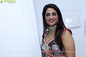 Nirupama stills in Designer Dress, HD Gallery