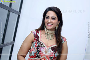 Nirupama stills in Designer Dress, HD Gallery