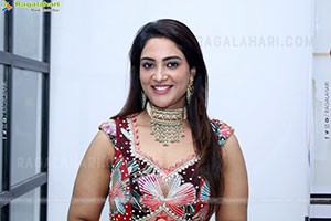 Nirupama stills in Designer Dress, HD Gallery