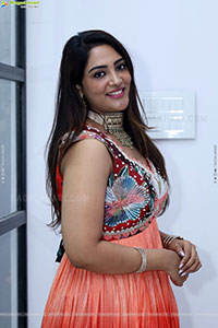 Nirupama stills in Designer Dress, HD Gallery