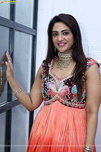 Nirupama stills in Designer Dress, HD Gallery