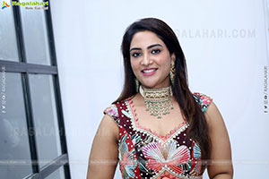Nirupama stills in Designer Dress, HD Gallery