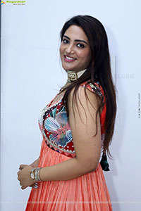 Nirupama stills in Designer Dress, HD Gallery