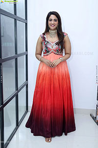 Nirupama stills in Designer Dress, HD Gallery