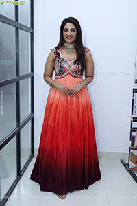 Nirupama stills in Designer Dress, HD Gallery